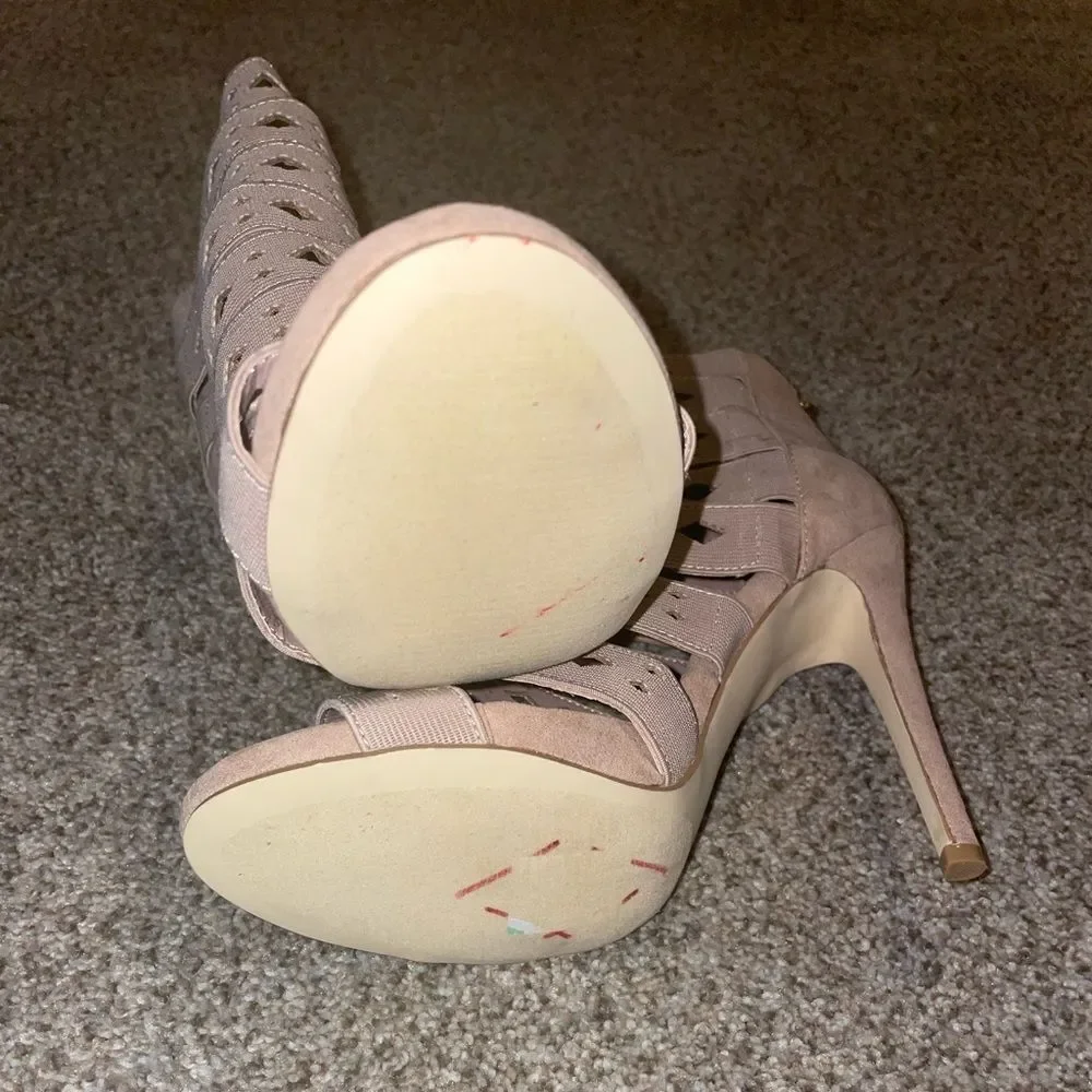 New Shoe Dazzle Pale Pink Ankle Booties